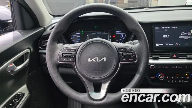 Kia Niro 2022 — фото 20