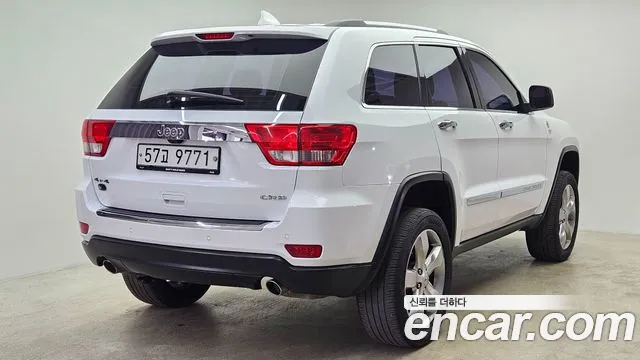 Jeep Cherokee 2013 — фото 2