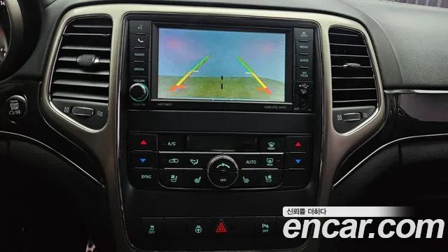 Jeep Cherokee 2013 — фото 16