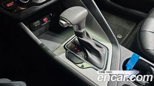 Kia Niro 2022 — фото 12