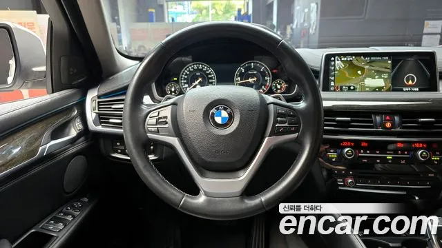 BMW X6 2018 — фото 19