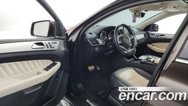 Mercedes-Benz GLE-Class 2018 — фото 13
