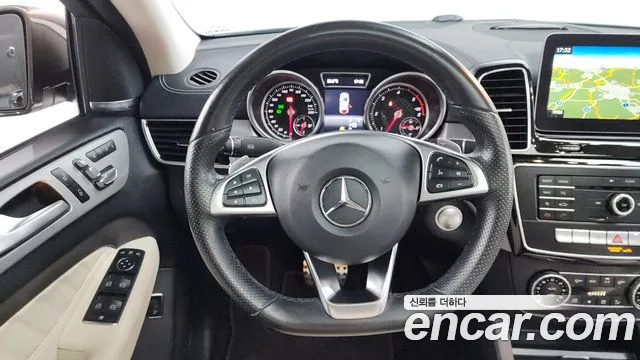 Mercedes-Benz GLE-Class 2018 — фото 20