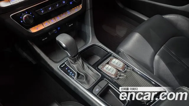 Hyundai Sonata 2018 — фото 12