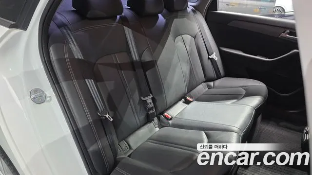 Hyundai Sonata 2018 — фото 17