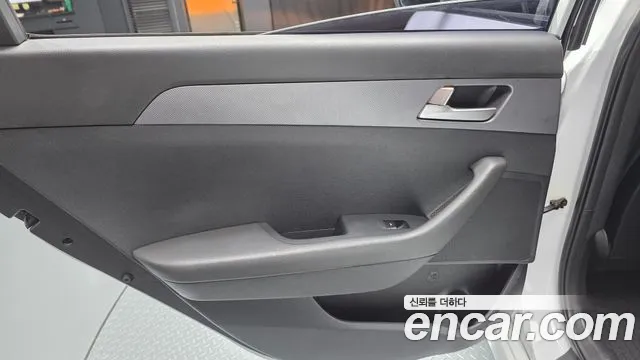 Hyundai Sonata 2018 — фото 15