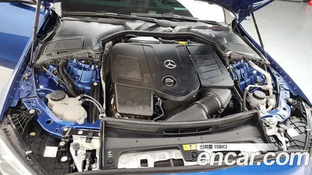 Mercedes-Benz C-Class 2023 — фото 6