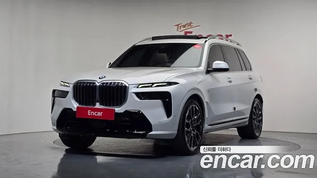 BMW X7 2024 — фото 1