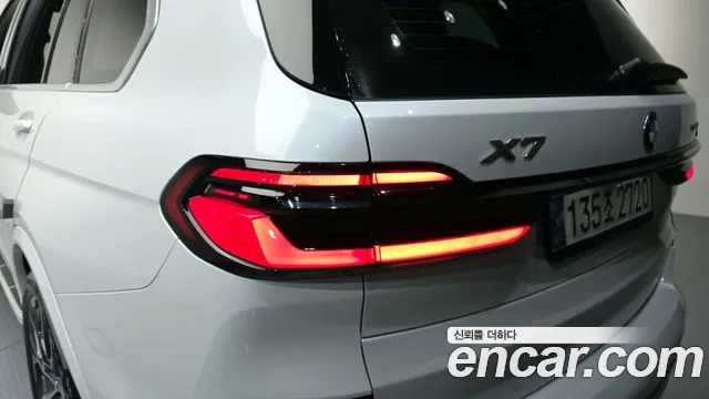 BMW X7 2024 — фото 9