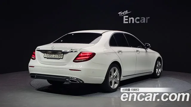 Mercedes-Benz E-Class 2017 — фото 2