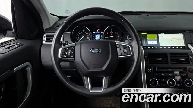 Land Rover Discovery Sport 2017 — фото 19