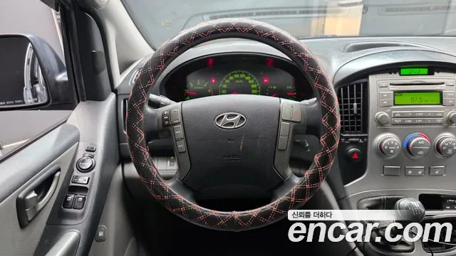 Hyundai Starex 2014 — фото 13