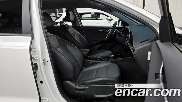 Kia Niro 2024 — фото 16