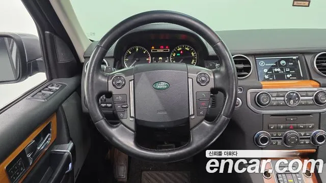 Land Rover Discovery 2012 — фото 13