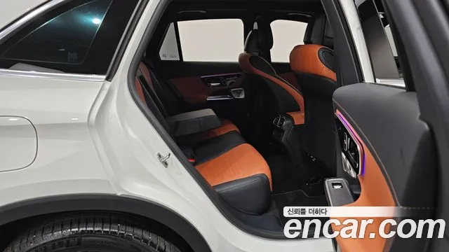 Mercedes-Benz GLC-Class 2025 — фото 17