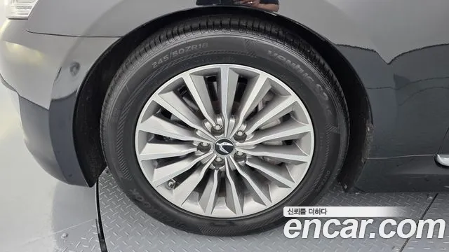 Hyundai Equus 2015 — фото 5