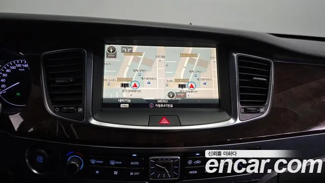Hyundai Equus 2015 — фото 14