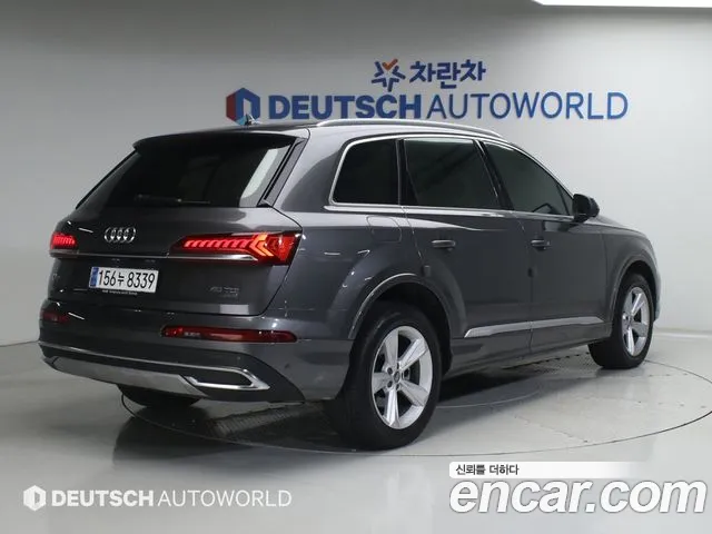 Audi Q7 2020 — фото 2