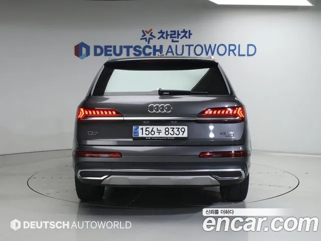 Audi Q7 2020 — фото 4