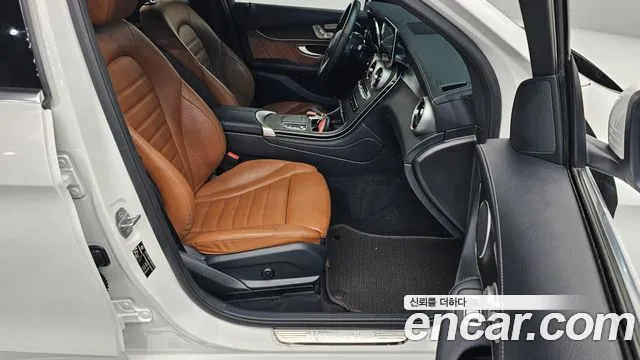 Mercedes-Benz GLC-Class 2021 — фото 16