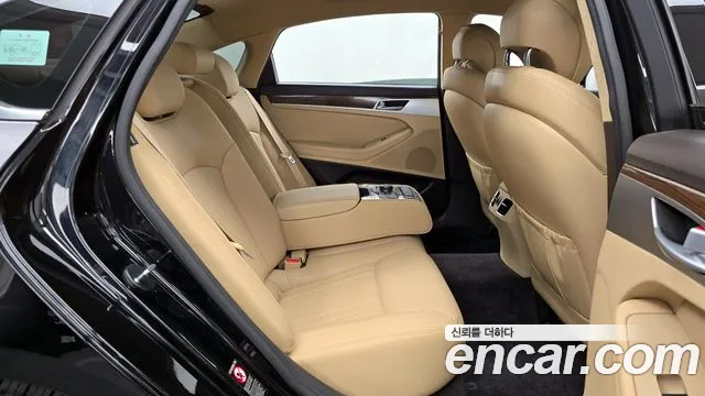 Hyundai Genesis 2016 — фото 18