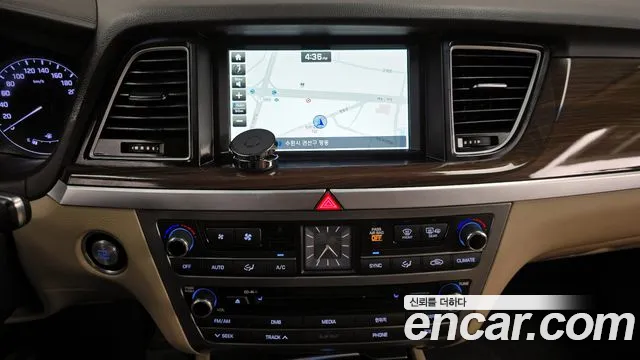 Hyundai Genesis 2016 — фото 20
