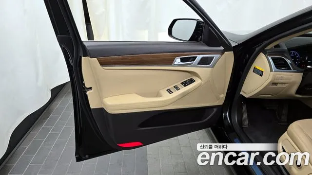 Hyundai Genesis 2016 — фото 14
