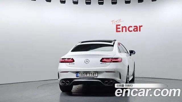 Mercedes-Benz E-Class 2021 — фото 4