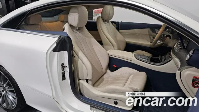 Mercedes-Benz E-Class 2021 — фото 16