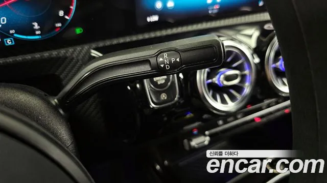 Mercedes-Benz A-Class 2020 — фото 12