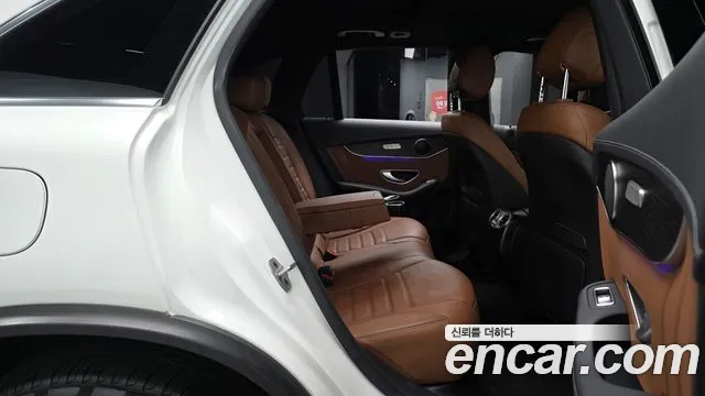 Mercedes-Benz GLC-Class 2022 — фото 16