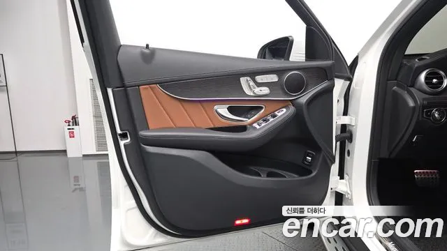 Mercedes-Benz GLC-Class 2022 — фото 13