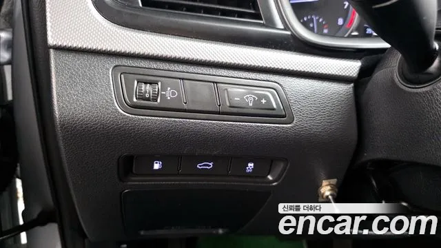 Hyundai Sonata 2018 — фото 19