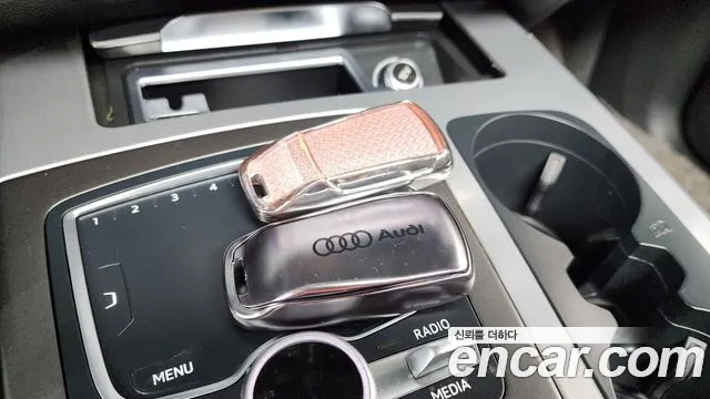 Audi Q7 2019 — фото 15