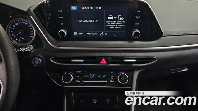 Hyundai Sonata 2021 — фото 18