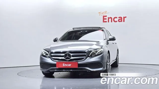 Mercedes-Benz E-Class 2017 — фото 3