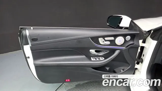 Mercedes-Benz E-Class 2019 — фото 13