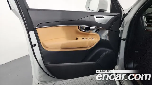 Volvo XC90 2024 — фото 14