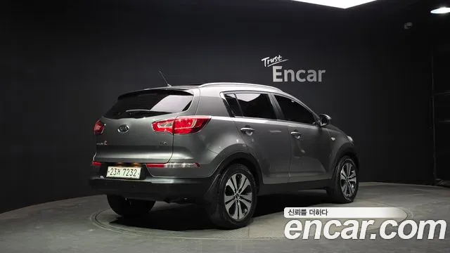 Kia Sportage 2012 — фото 2