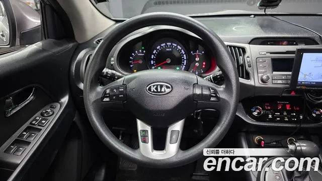 Kia Sportage 2012 — фото 19