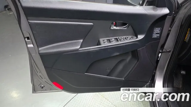 Kia Sportage 2012 — фото 14