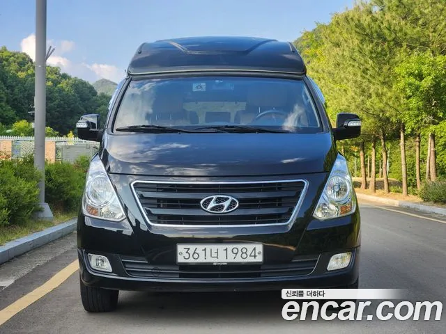 Hyundai Starex 2018 — фото 2