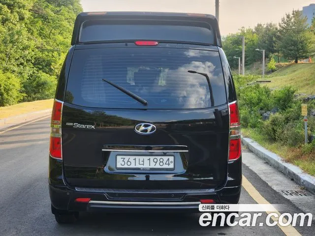 Hyundai Starex 2018 — фото 4