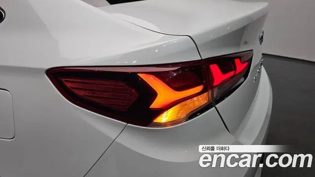 Hyundai Sonata 2019 — фото 9