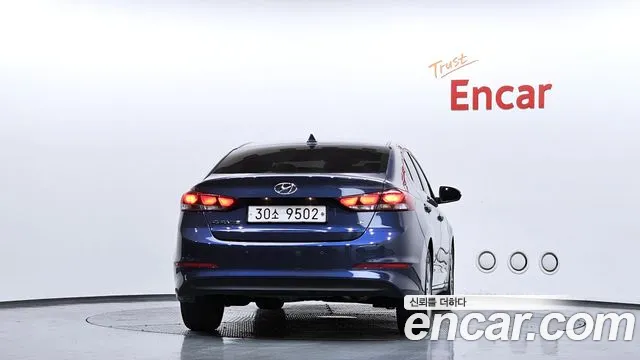 Hyundai AVANTE 2018 — фото 4