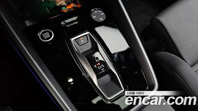 Audi A3 2025 — фото 12