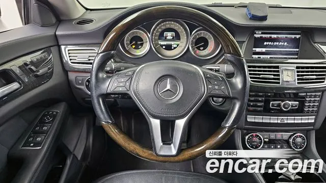 Mercedes-Benz CLS-Class 2013 — фото 13
