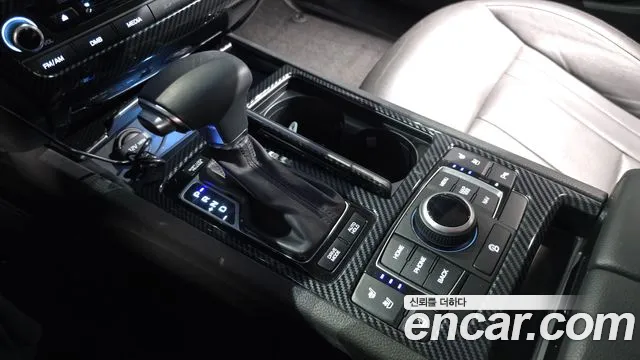 Hyundai Genesis 2015 — фото 12