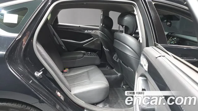 Hyundai Genesis 2015 — фото 18