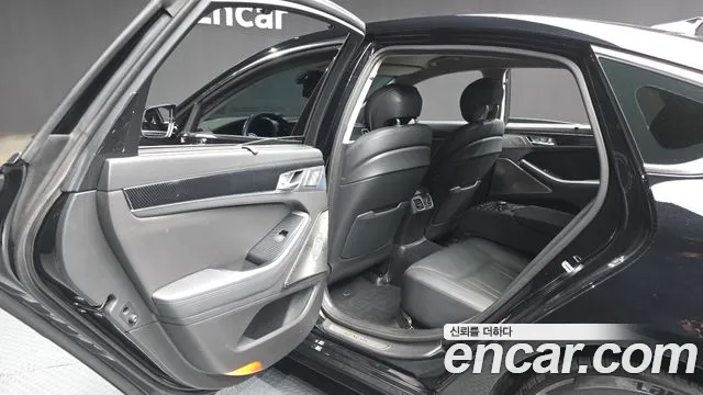Hyundai Genesis 2015 — фото 16
